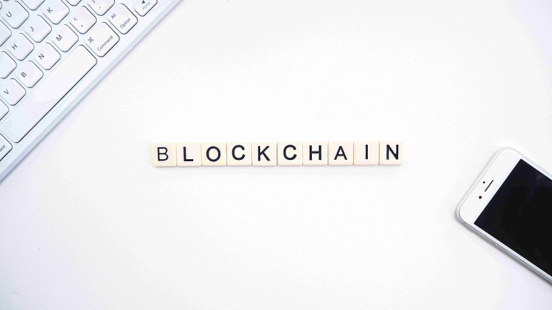 Blockchain, Technology for a New Era